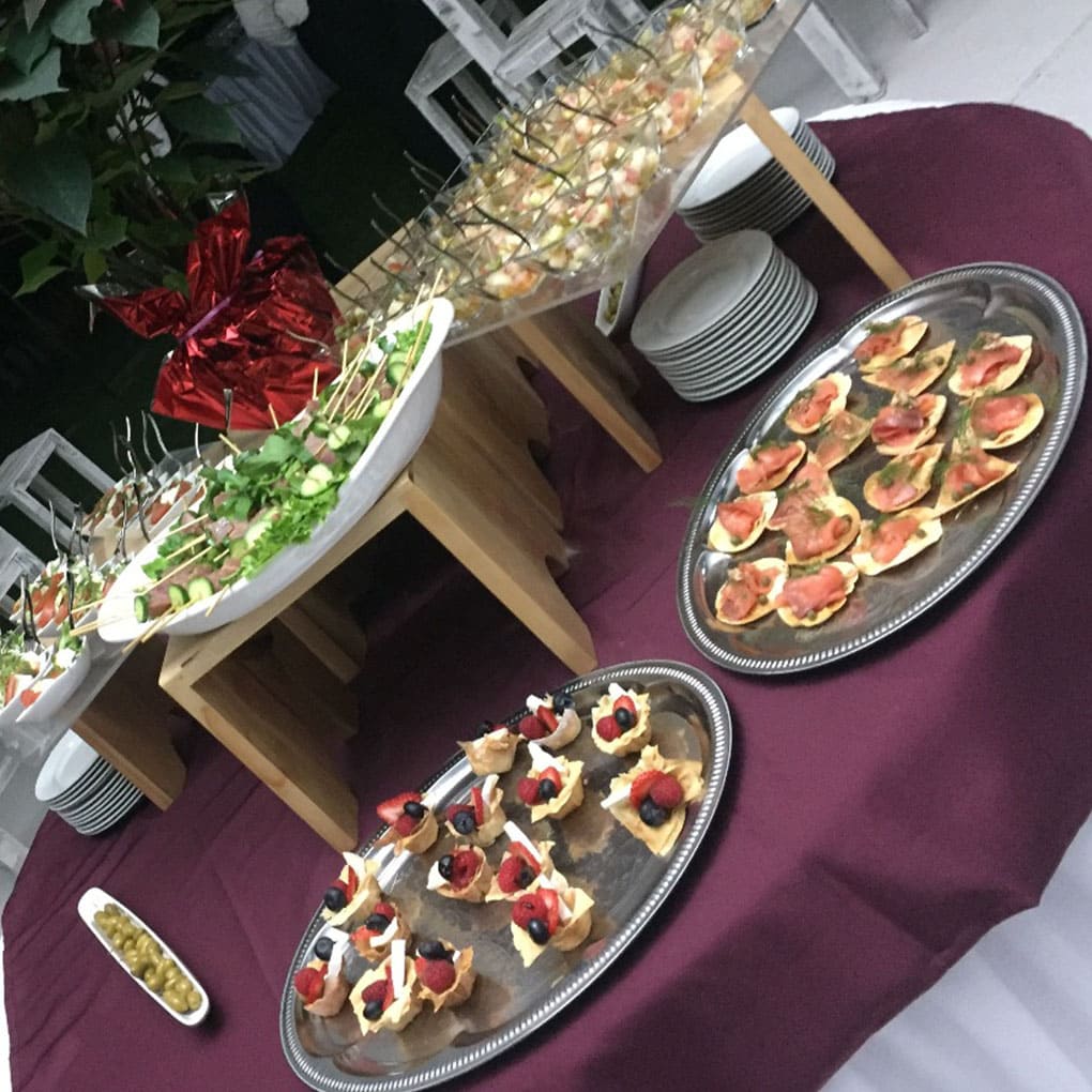 canapés,servicio de canapés, canapés dulces, canapés salados, canapés para eventos